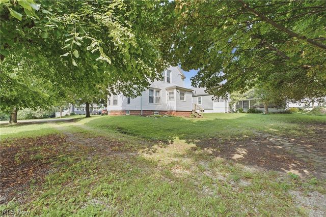 284 E Park Avenue, Barberton, OH 44203