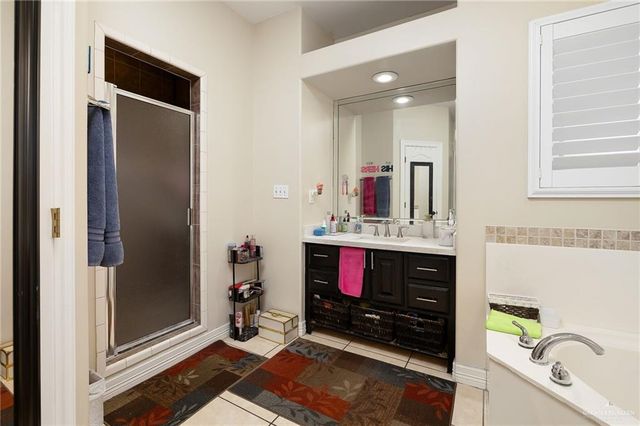 1406 La Ciniega Drive, Weslaco, TX 78596