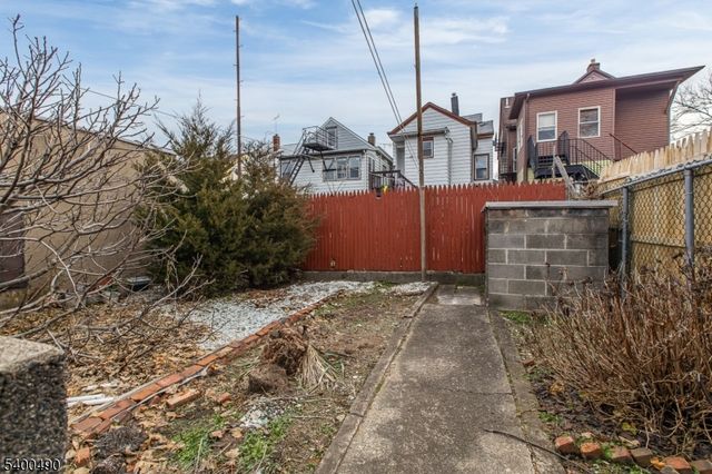 1029 E 19Th St, Paterson City, NJ 07501