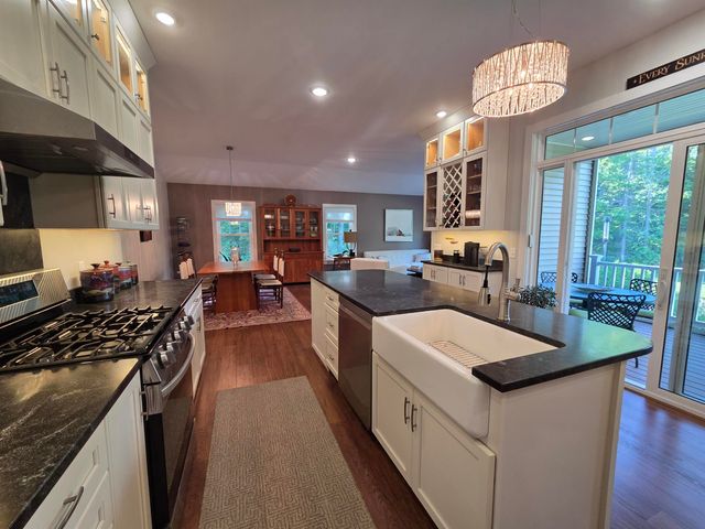 446 Edgemont Road, Sunapee, NH 03782
