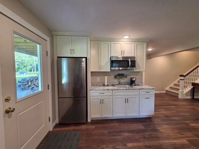 446 Edgemont Road, Sunapee, NH 03782