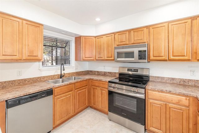 940 DOUGLAS AVENUE 175, Altamonte Springs, FL 32714