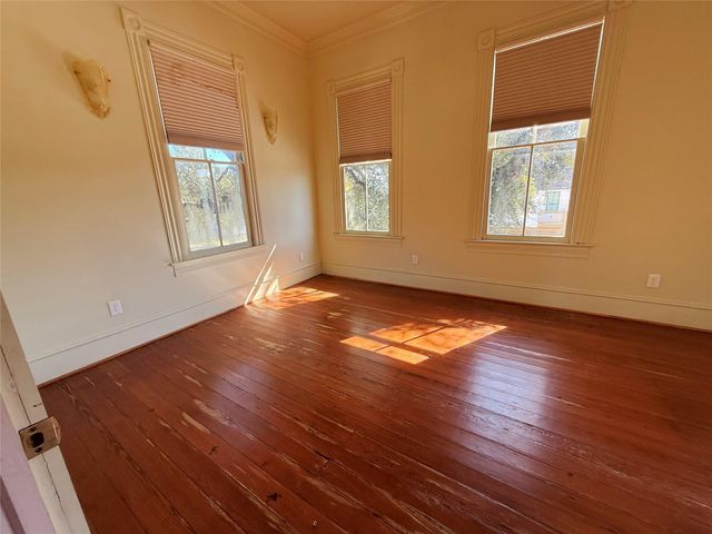 3128 Avenue L, Galveston, TX 77550