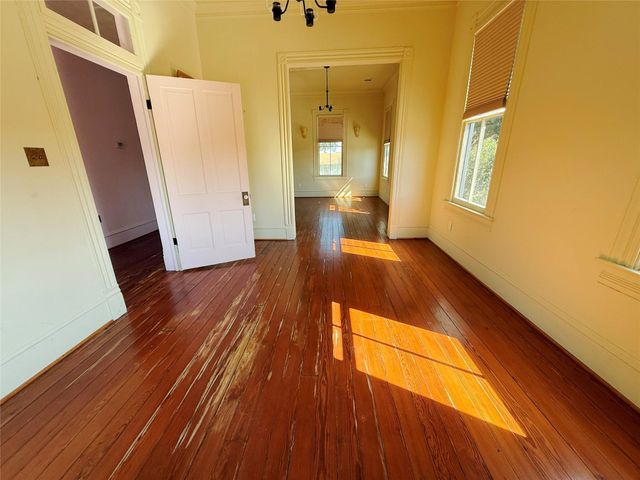 3128 Avenue L, Galveston, TX 77550