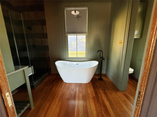 3128 Avenue L, Galveston, TX 77550