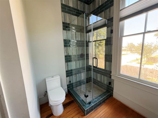 3128 Avenue L, Galveston, TX 77550