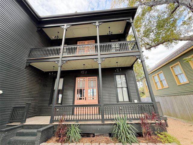 3128 Avenue L, Galveston, TX 77550