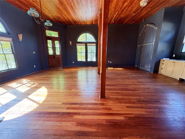 3128 Avenue L, Galveston, TX 77550