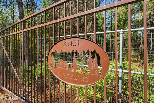 32421 N Riffle RD, Spirit Lake, ID 83869