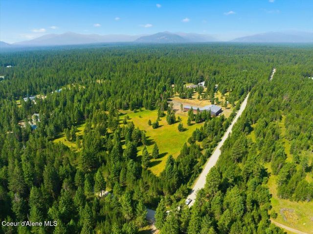 32421 N Riffle RD, Spirit Lake, ID 83869