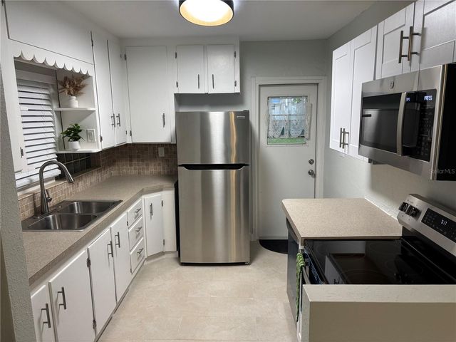 512 TENNESSEE AVENUE, Crystal Beach, FL 34681