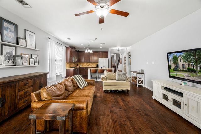 8201 Chief Spotted Tail Drive, Mckinney, TX 75070