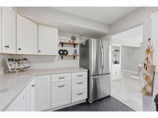 2917 E 14TH Ct, Vancouver, WA 98661