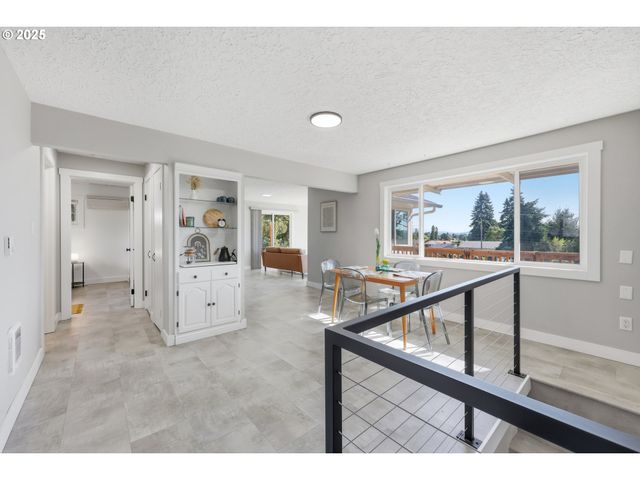 2917 E 14TH Ct, Vancouver, WA 98661