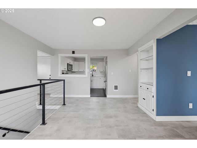 2917 E 14TH Ct, Vancouver, WA 98661