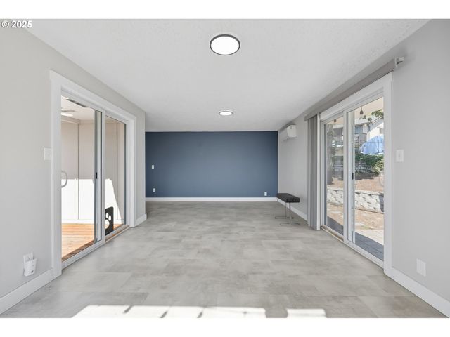 2917 E 14TH Ct, Vancouver, WA 98661