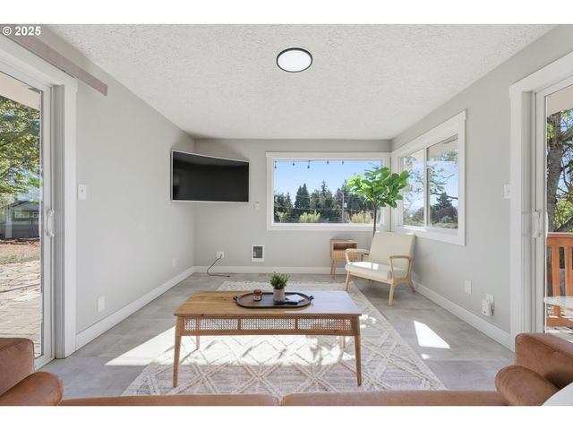 2917 E 14TH Ct, Vancouver, WA 98661