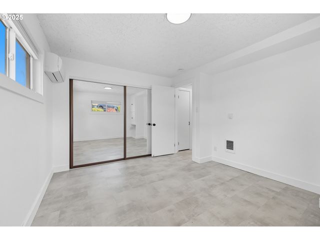 2917 E 14TH Ct, Vancouver, WA 98661