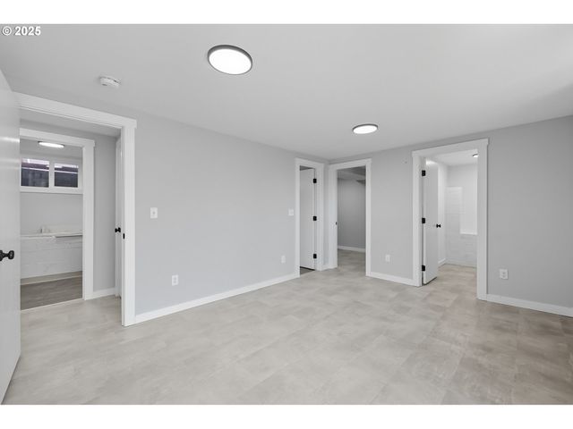 2917 E 14TH Ct, Vancouver, WA 98661