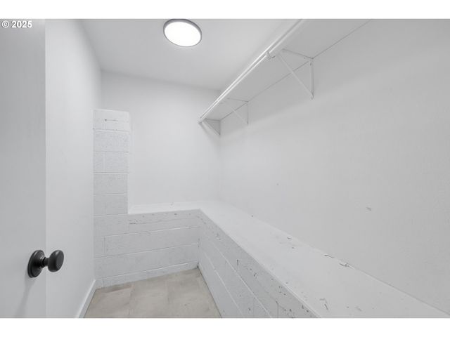 2917 E 14TH Ct, Vancouver, WA 98661