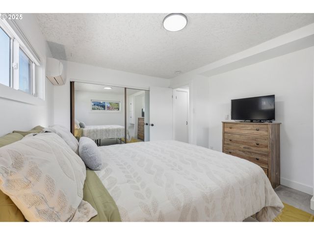 2917 E 14TH Ct, Vancouver, WA 98661