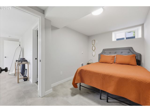 2917 E 14TH Ct, Vancouver, WA 98661