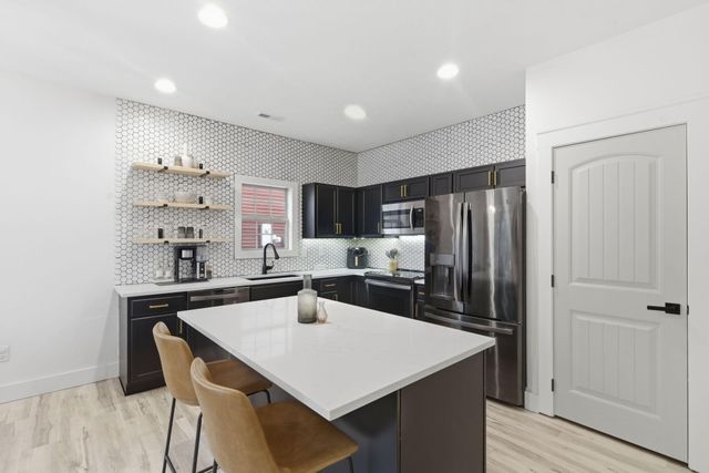 6576 Prairie Circle, Merriam Woods, MO 65740