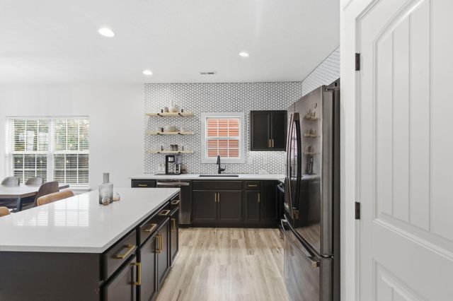 6576 Prairie Circle, Merriam Woods, MO 65740