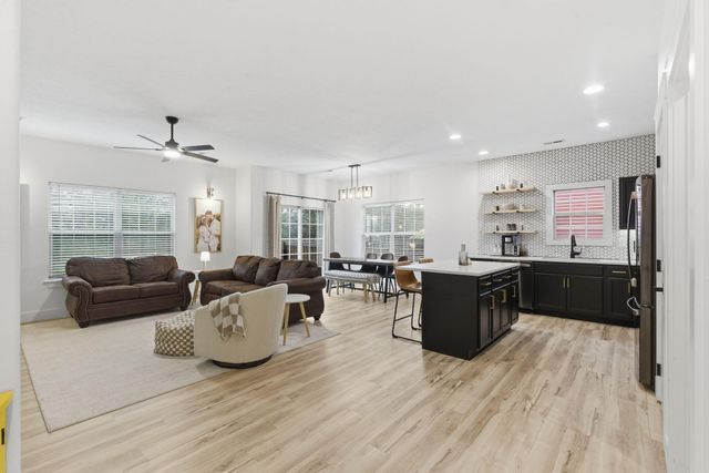 6576 Prairie Circle, Merriam Woods, MO 65740