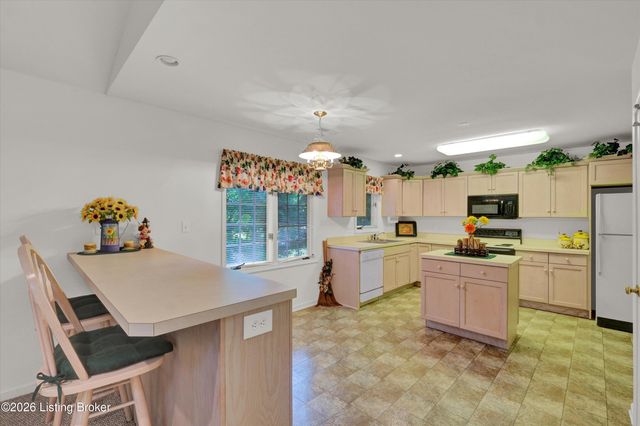 5713 W Highway 524, Westport, KY 40077