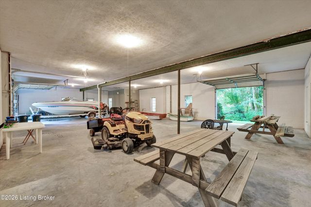 5713 W Highway 524, Westport, KY 40077
