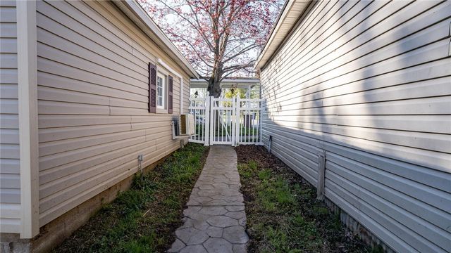 2700 Sanitarium Road, Manchester, NY 14432