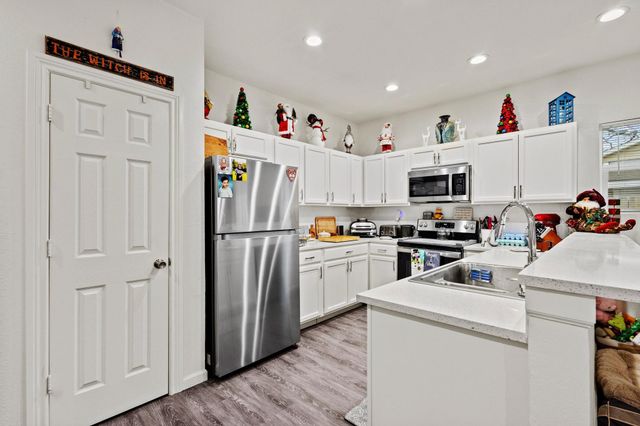 501 E 15th Street, Bonham, TX 75418