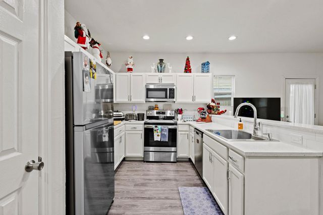 501 E 15th Street, Bonham, TX 75418