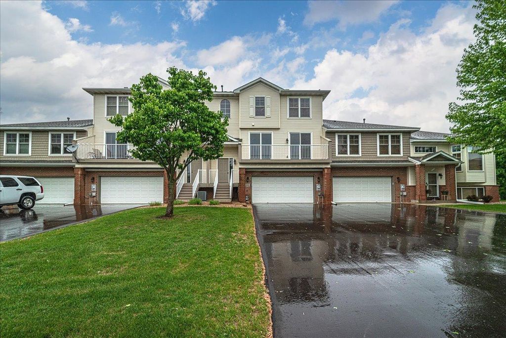 20144 Holister Lane, Lakeville, MN 55044