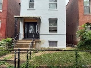 4439 Oakland, St Louis, MO 63110