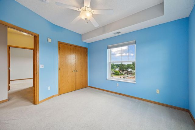 4824 E 53rd Street 501, Minneapolis, MN 55417