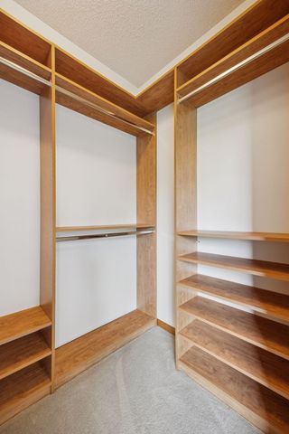 4824 E 53rd Street 501, Minneapolis, MN 55417