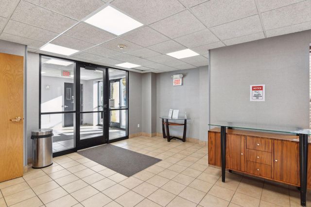 4824 E 53rd Street 501, Minneapolis, MN 55417