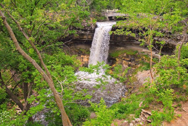 4824 E 53rd Street 501, Minneapolis, MN 55417