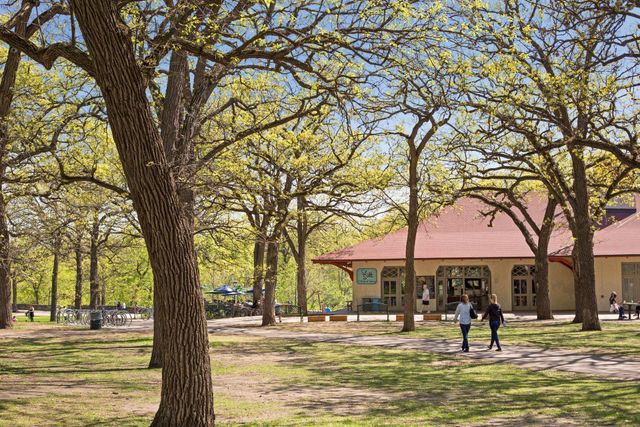 4824 E 53rd Street 501, Minneapolis, MN 55417