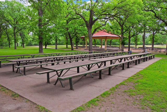 4824 E 53rd Street 501, Minneapolis, MN 55417