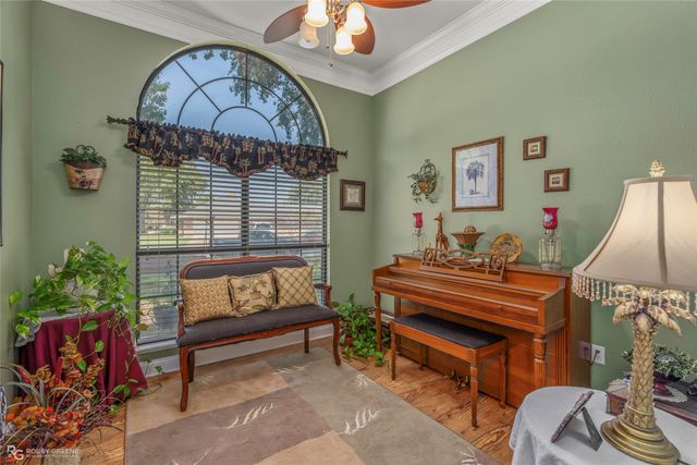 1505 Whitehall Drive, Shreveport, LA 71105