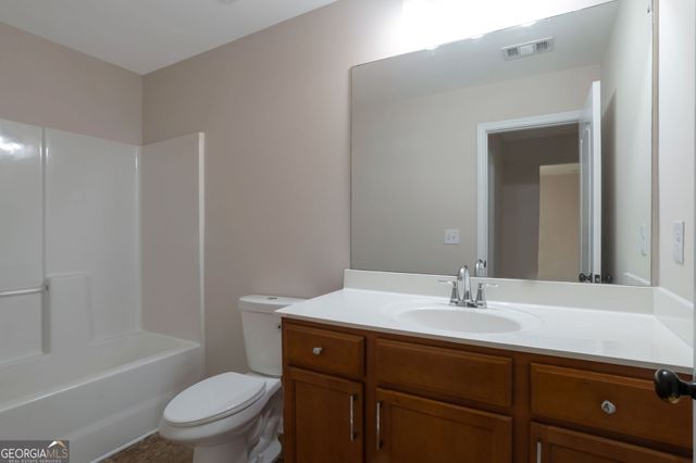 3275 Clear View Drive, Snellville, GA 30078