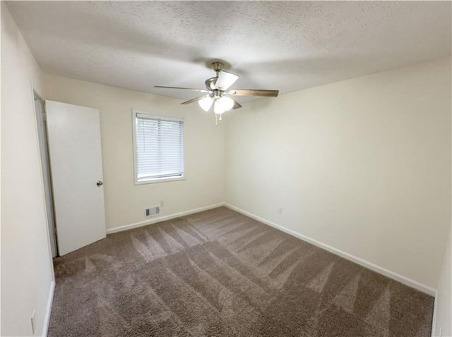 124 Creekview Drive, Woodstock, GA 30188