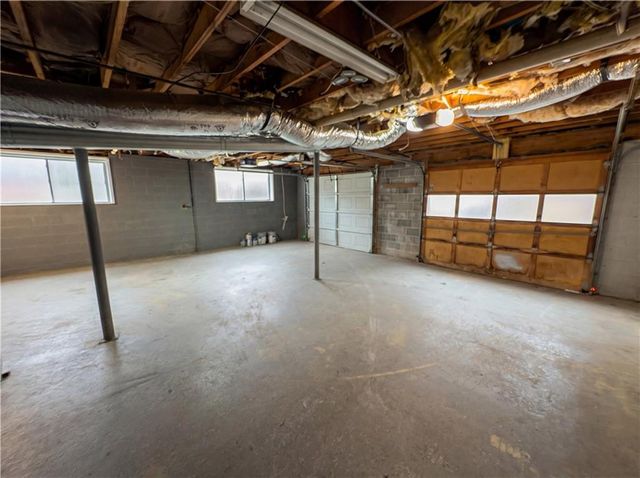 124 Creekview Drive, Woodstock, GA 30188