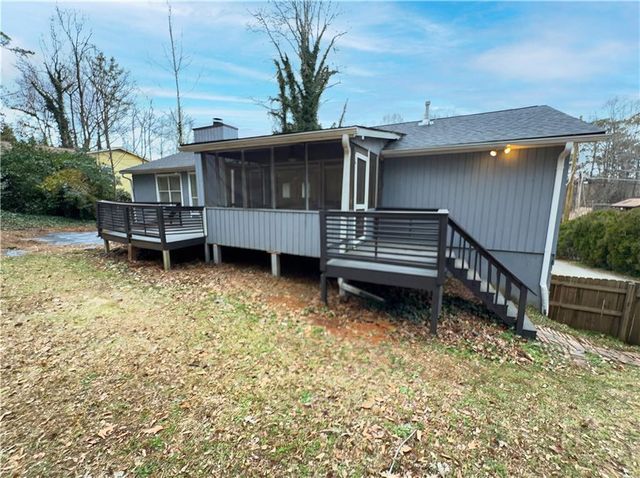 124 Creekview Drive, Woodstock, GA 30188