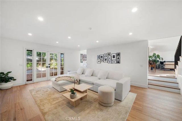 9801 Mammoth Drive, Huntington Beach, CA 92646