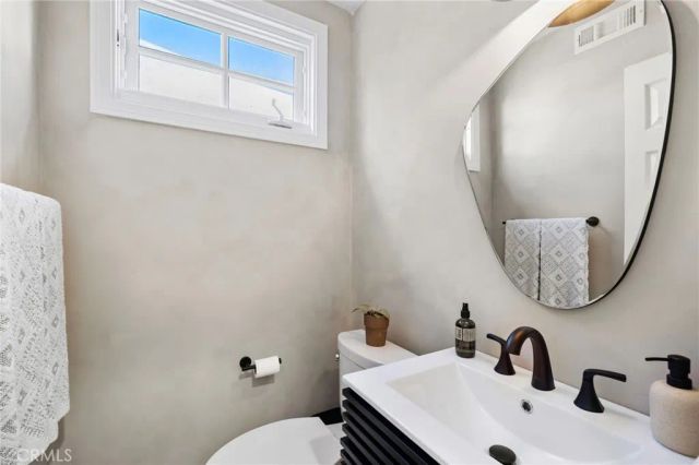 9801 Mammoth Drive, Huntington Beach, CA 92646