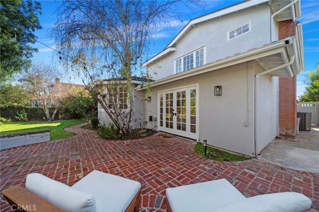 9801 Mammoth Drive, Huntington Beach, CA 92646